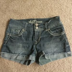 Women's Wallflower Jean Shorts